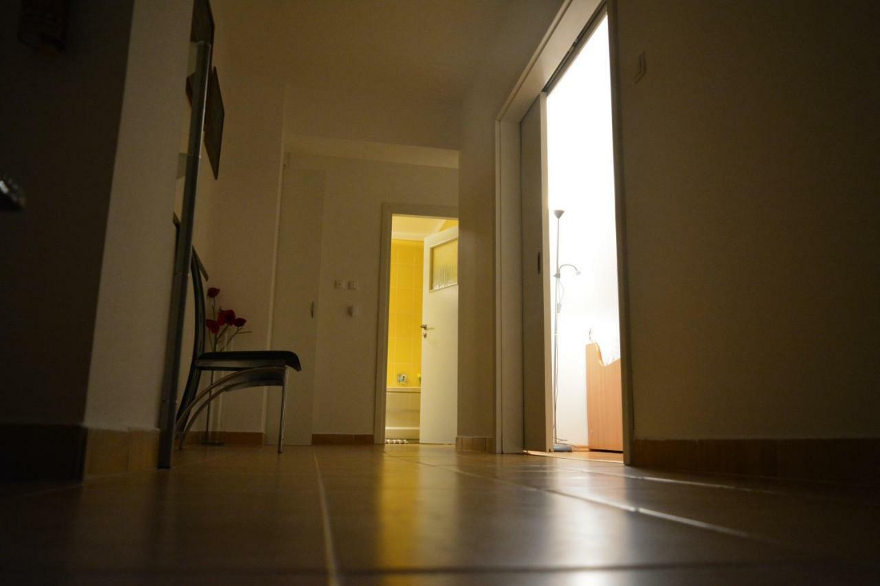 M@D Apartment Timişoara Buitenkant foto